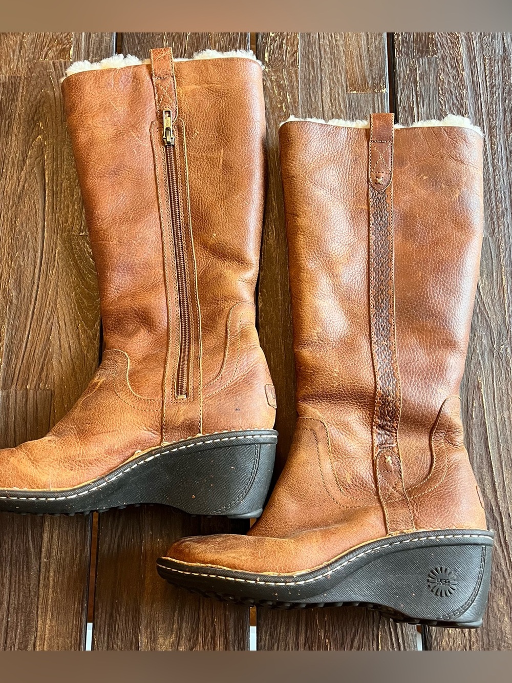 UGG Hartley Boots Womens 6 Knee High Wedge Chestnut Leather Zip 3339